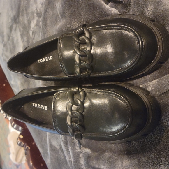 Torrid Black Chunky Loafers - Picture 2 of 3